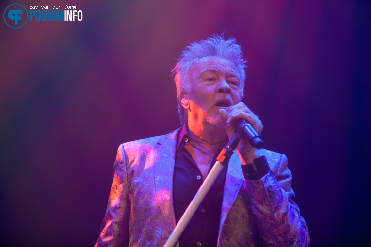 Paul Young op Paul Young - 20/04 - Metropool foto