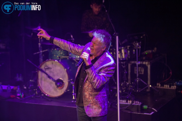 Paul Young op Paul Young - 20/04 - Metropool foto