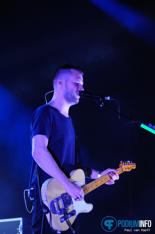 White Lies op White Lies - 20/04 - De Oosterpoort foto