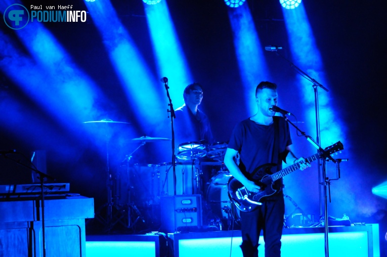 White Lies op White Lies - 20/04 - De Oosterpoort foto