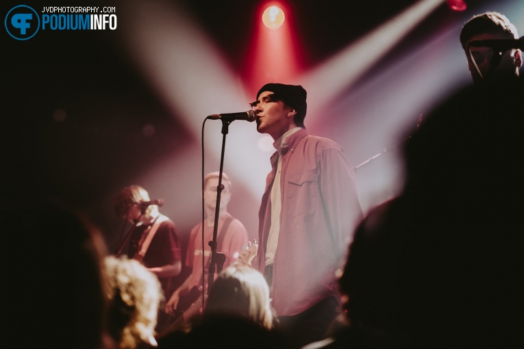 Bearings op Set It Off - 23/04 - Melkweg foto