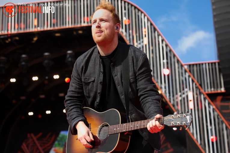Gavin James op 538 Koningsdag 2019 foto