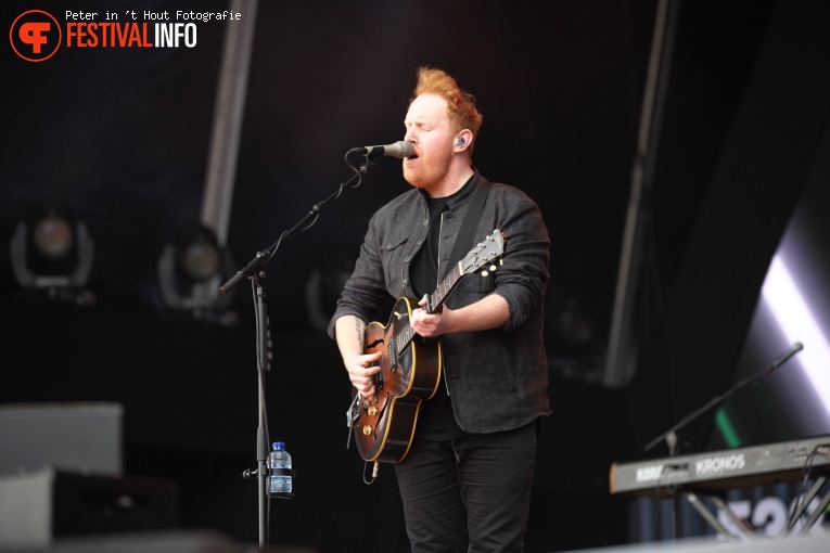 Gavin James op 538 Koningsdag 2019 foto