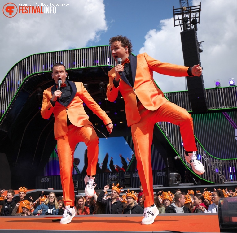 Het Feestteam op 538 Koningsdag 2019 foto