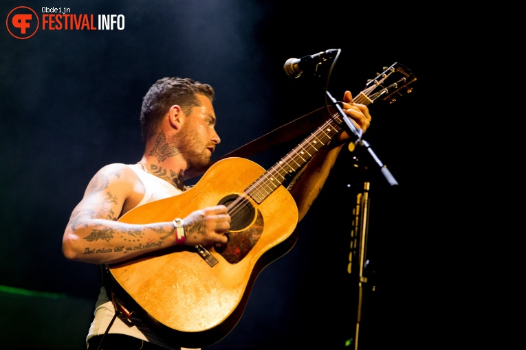 Douwe Bob op Paaspop 2019 - Zaterdag foto