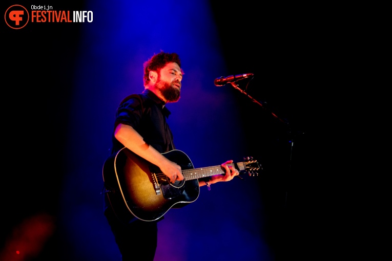 Passenger (Singer-songwriter) op Paaspop 2019 - Zondag foto