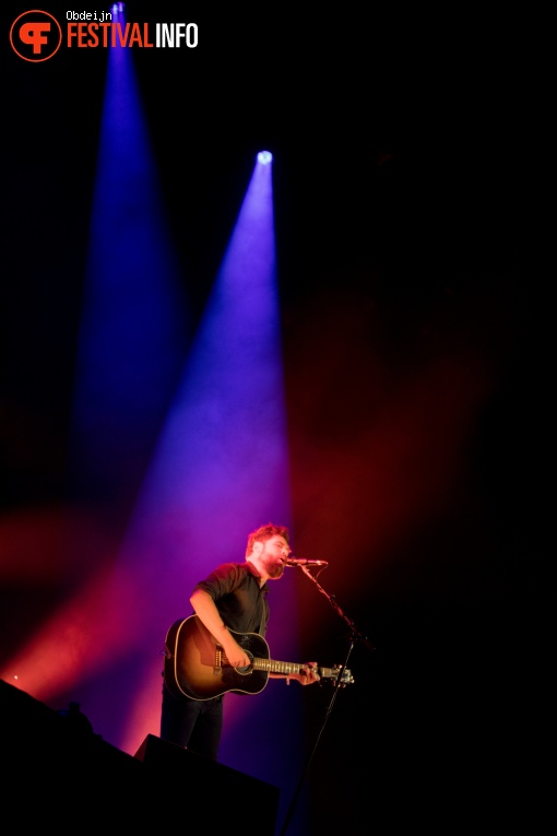 Passenger (Singer-songwriter) op Paaspop 2019 - Zondag foto