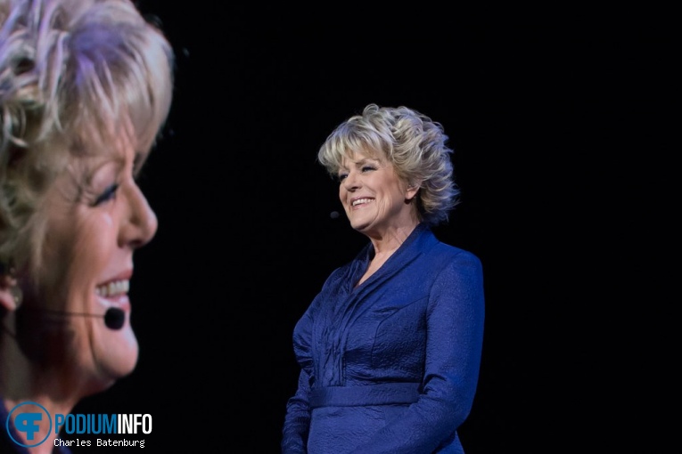 Simone Kleinsma op The Passion in concert - 20/04 - Ahoy foto