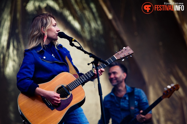 Ilse DeLange op Bevrijdingsfestival Overijssel 2019 foto