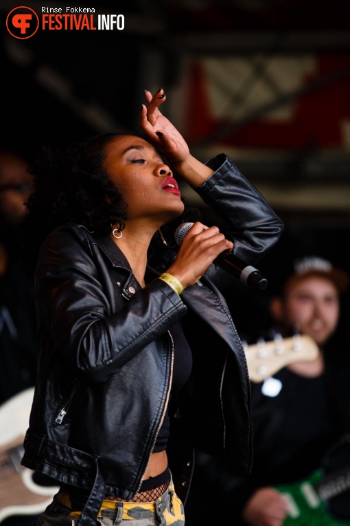 A Mili op Bevrijdingsfestival Overijssel 2019 foto