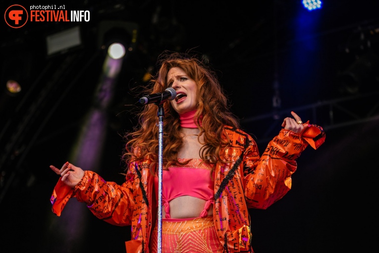 Merol op Bevrijdingsfestival Nijmegen 2019 foto