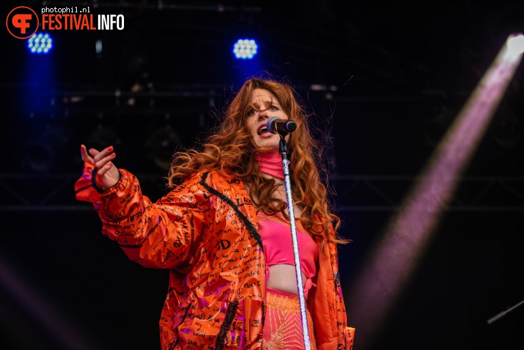 Merol op Bevrijdingsfestival Nijmegen 2019 foto