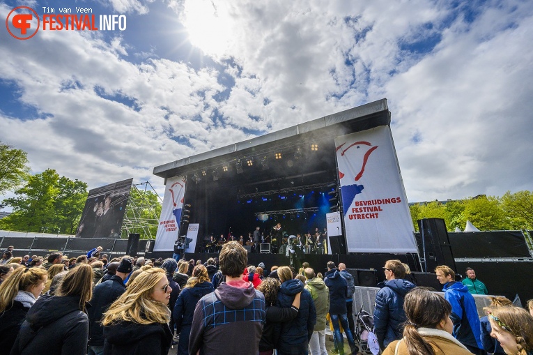 Ellen ten Damme op Bevrijdingsfestival Utrecht 2019 foto