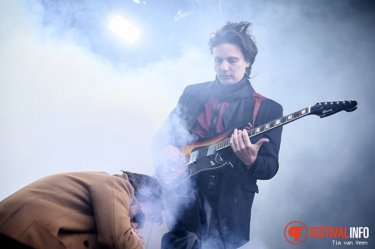 Thomas Azier op Bevrijdingsfestival Utrecht 2019 foto