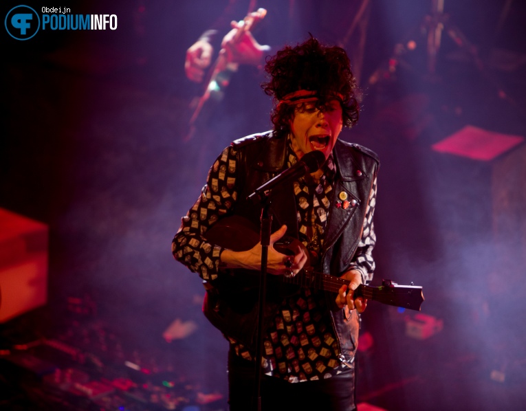 Foto LP op LP - 06/05 - Paradiso