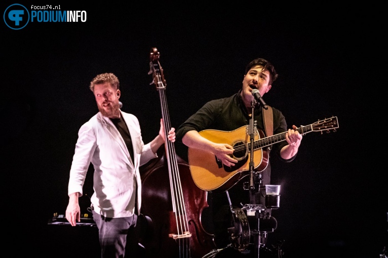 Mumford and Sons op Mumford and Sons - 09/05 - Ziggo Dome foto