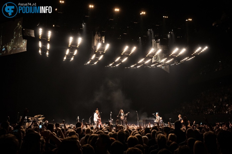 Mumford and Sons op Mumford and Sons - 09/05 - Ziggo Dome foto