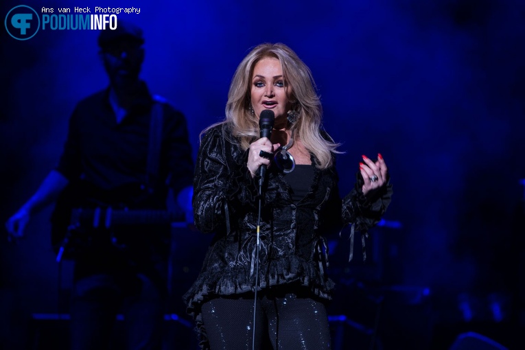 Bonnie Tyler op Bonnie Tyler - 11/05 - TivoliVredenburg foto