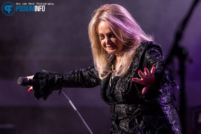Bonnie Tyler op Bonnie Tyler - 11/05 - TivoliVredenburg foto