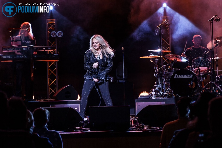 Bonnie Tyler op Bonnie Tyler - 11/05 - TivoliVredenburg foto