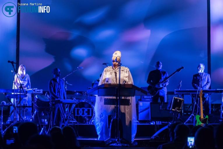 Dead Can Dance op Dead Can Dance - 13/05 - TivoliVredenburg foto