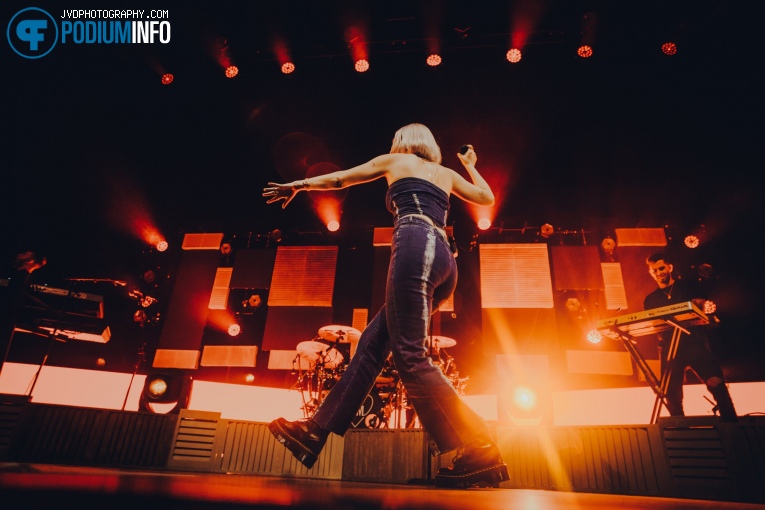 Anne-Marie op Anne-Marie - 16/05 - AFAS Live foto