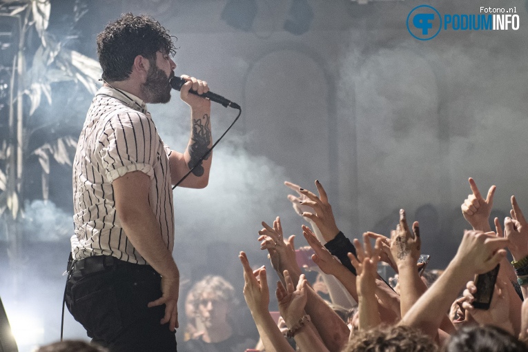 Foals op Foals - 19/05 - Paradiso foto
