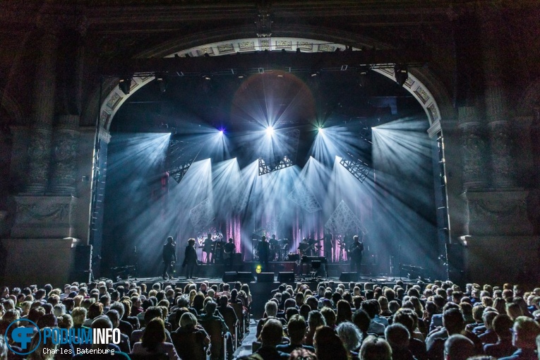 Bryan Ferry op Bryan Ferry - 24/05 - Koninklijk Theater Carré foto