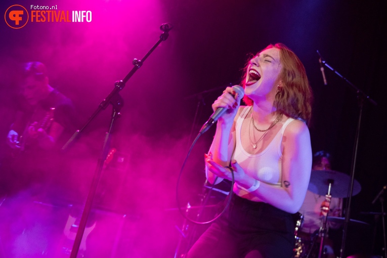 Sophie and the Giants op London Calling #1 2019 - zaterdag foto
