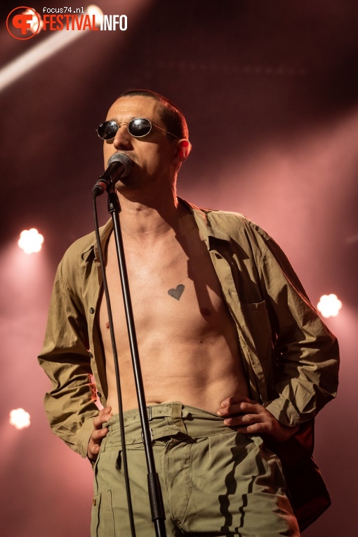 Fat White Family op Best Kept Secret 2019 - zaterdag 1 juni foto