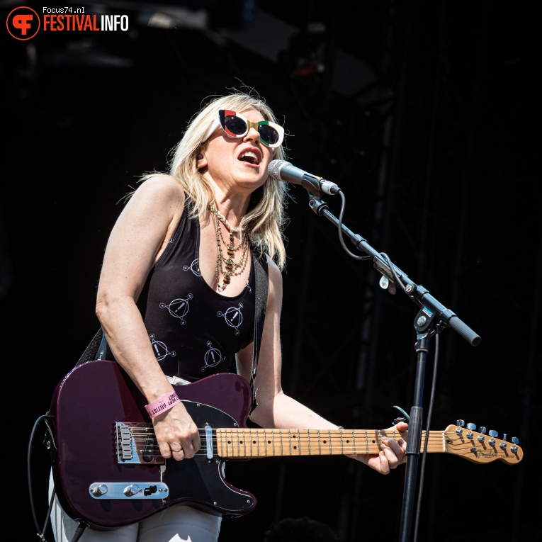 Liz Phair op Best Kept Secret 2019 - zondag 2 juni foto