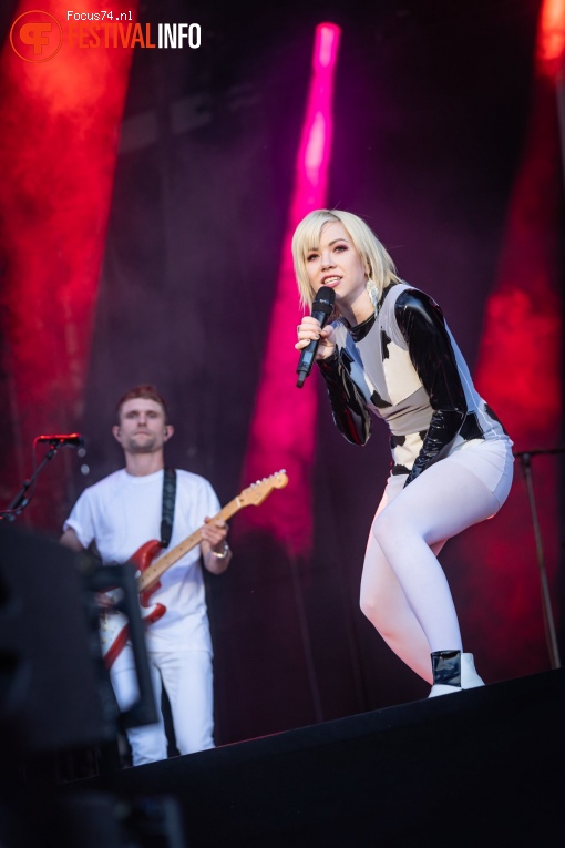 Carly Rae Jepsen op Best Kept Secret 2019 - zondag 2 juni foto