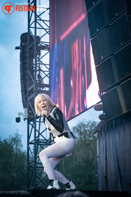 Carly Rae Jepsen op Best Kept Secret 2019 - zondag 2 juni foto