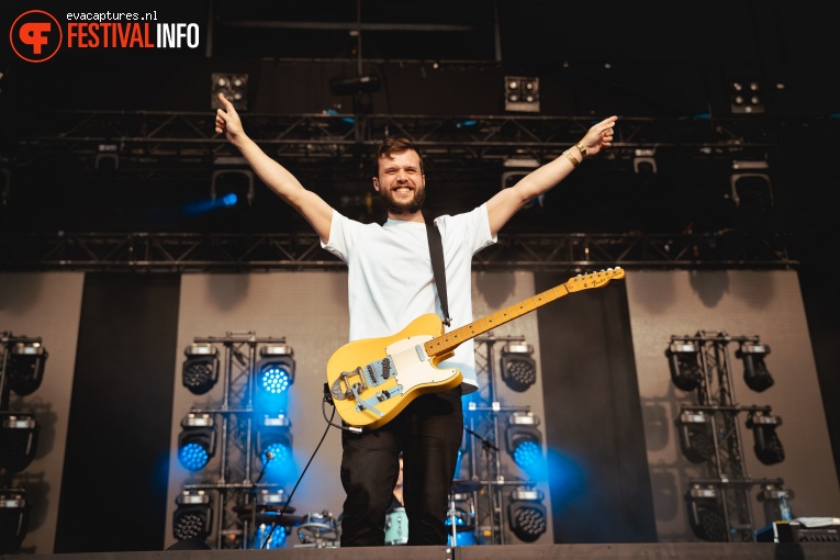White Lies op Vestrock 2019 foto