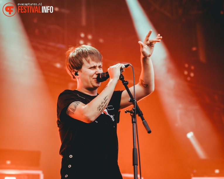 Nothing But Thieves op Vestrock 2019 foto