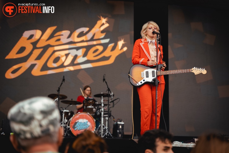 Black Honey op Vestrock 2019 foto