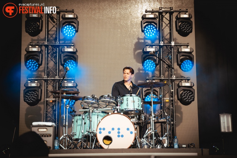 White Lies op Vestrock 2019 foto