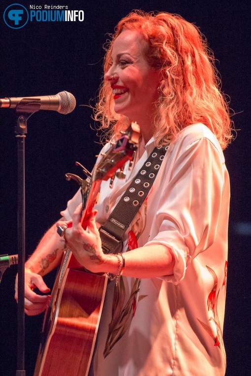 Anneke van Giersbergen op Tim Bowness Band & Anneke van Giersbergen - 31/05 - Boerderij foto
