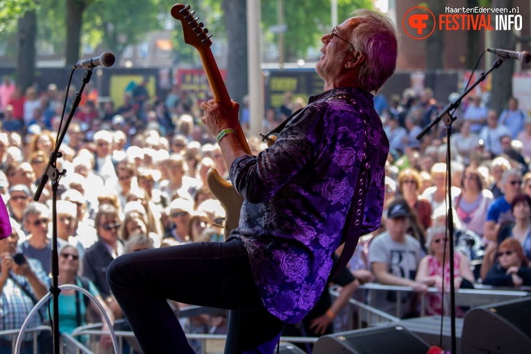 Cesar Zuiderwijk (& The Clarks) op Kaderock 2019 foto