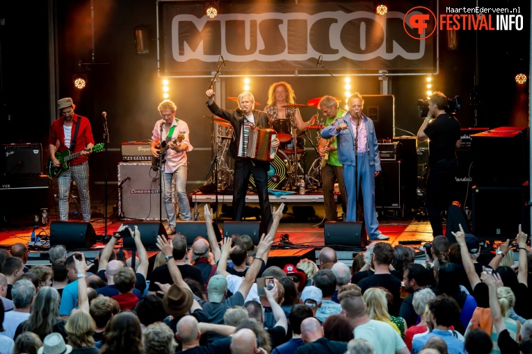 De Raggende Manne op Kaderock 2019 foto
