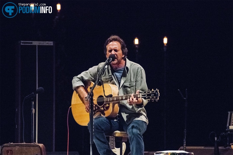 Eddie Vedder op Eddie Vedder - 09/06 - AFAS Live foto