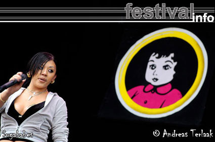 Sugababes op Pinkpop 2004 ma foto