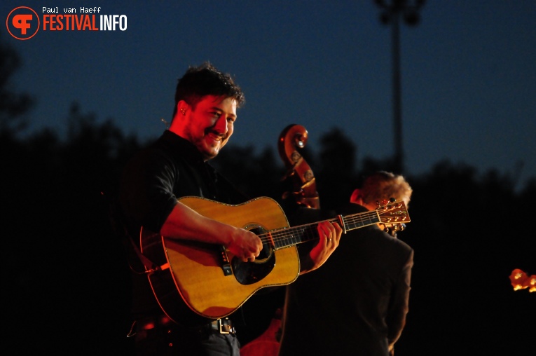 Mumford and Sons op Pinkpop 2019 - Zaterdag foto