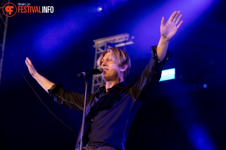 Van Dik Hout op Hello Festival 2019 foto