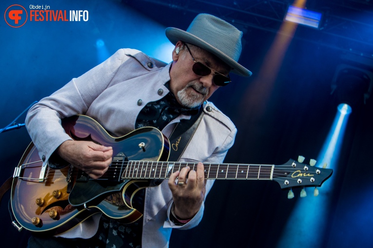 Foto Paul Carrack op Hello Festival 2019