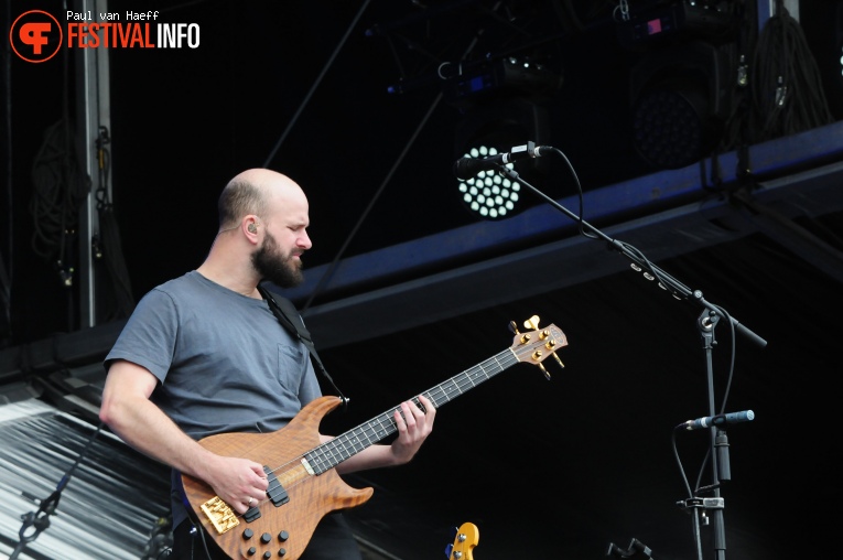 White Lies op Pinkpop 2019 - Zondag foto