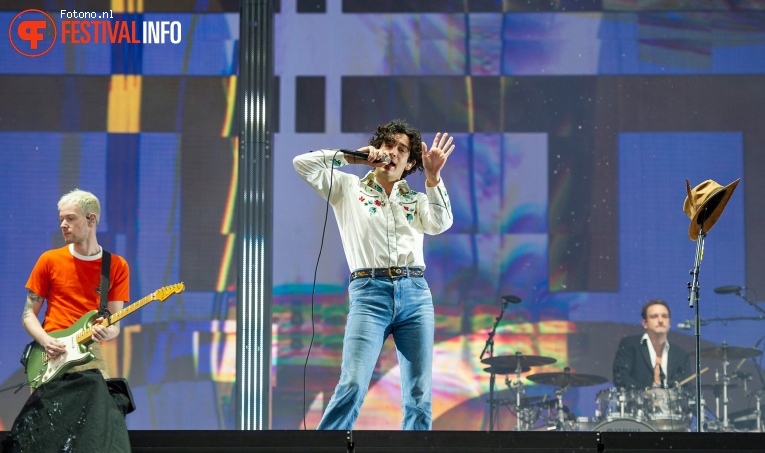 The 1975 op Pinkpop 2019 - Maandag foto