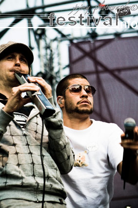 Pete Philly & Perquisite op Bevrijdingspop Haarlem 2008 foto