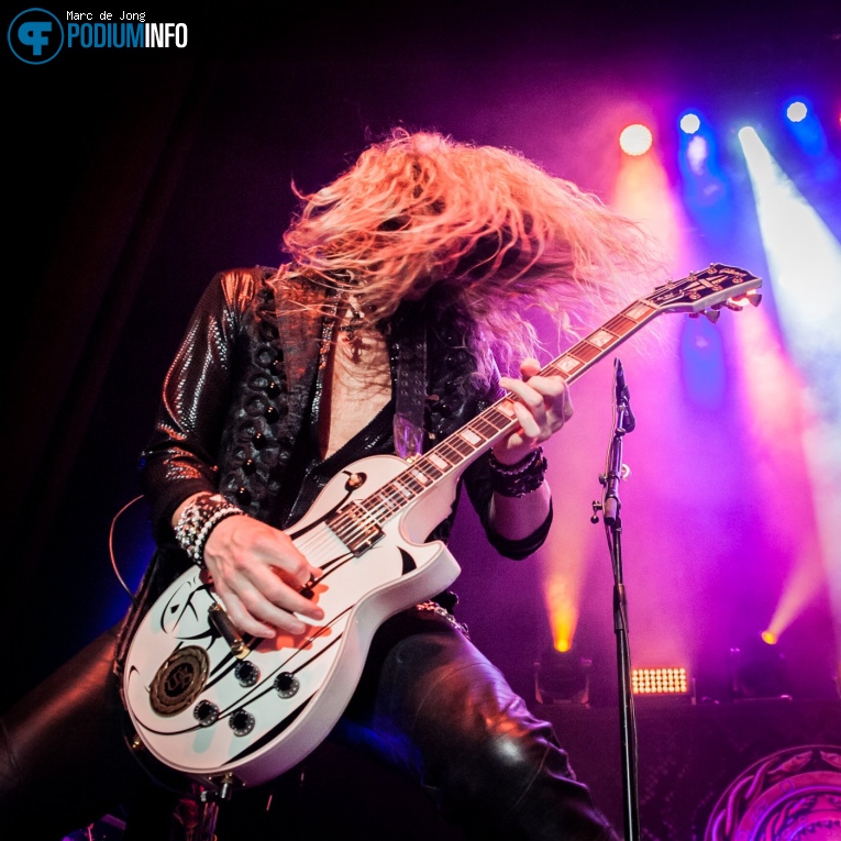 Whitesnake op Whitesnake - 12/06 - 013 foto