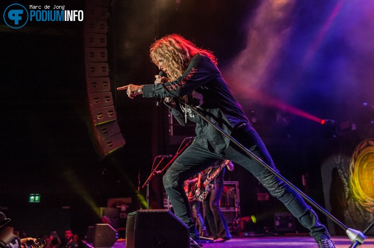 Foto Whitesnake op Whitesnake - 12/06 - 013